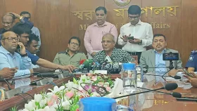 অবৈধ সুবিধা দিলে পুলিশের বিরুদ্ধে ব্যবস্থা: স্বরাষ্ট্র উপদেষ্টা