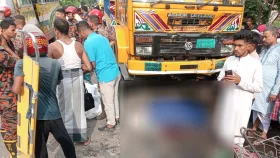 নোয়াখালীতে ট্রাকচাপায় অটোরিকশার ৬ যাত্রী নিহত