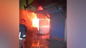 মেড্ডা বাজারে অগ্নিকাণ্ডে ১১ দোকান পুড়ে ছাই