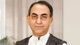 পেছনের দরজা দিয়ে ক্ষমতায় যাওয়ার ইতিহাস বিএনপির নেই: মির্জা আব্বাস