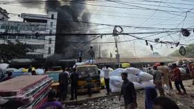 টঙ্গীতে তুলার গোডাউনে আগুন