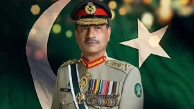 সংবিধান সংশোধন করে বাড়ানো হচ্ছে পাক সেনাপ্রধানের ক্ষমতা 