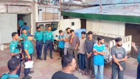 সাবেক শিক্ষামন্ত্রীর বাসভবনে পুলিশের অভিযান, আটক ৭