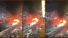 এবার ধোলাইপাড়ে বাসে দুর্বৃত্তদের আগুন