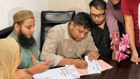 কুমিল্লা-৪ আসনে লড়বেন হাসনাত আব্দুল্লাহ, কিনলেন নমিনেশন ফরম