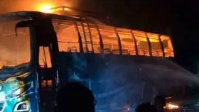 বরগুনায় বাসে আগুন, আটক ৫