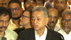 নির্বাচনের জন্য অপেক্ষা করছে দেশের মানুষ: আমীর খসরু