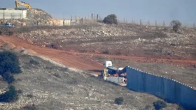 লেবাননের ভেতরে দেয়াল বানাচ্ছে ইসরাইল