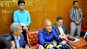 শেখ হাসিনার রায় ঘিরে জনমনে আতঙ্ক সৃষ্টির কিছু দেখছি না: স্বরাষ্ট্র উপদেষ্টা