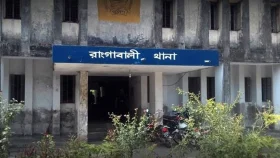 রাঙ্গাবালীতে স্বামী-স্ত্রীর লাশ  উদ্ধার, ডায়েরির ‘চিরকুট’ থেকে খুলবে কি জট?