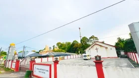 মালয়েশিয়ায় সম্প্রীতির দেয়াল: এক ছাদের নিচে মসজিদ, মন্দির, গির্জা ও চার্চ