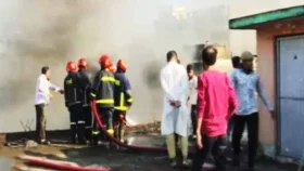 চট্টগ্রামে কম্বলের গোডাউনে আগুন, নিয়ন্ত্রণে ৭ ইউনিট 