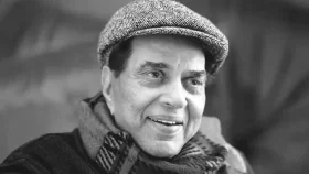 বলিউড অভিনেতা ধর্মেন্দ্র আর নেই