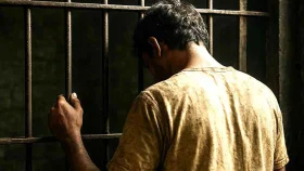 ভারতে বাংলাদেশি তকমা দিয়ে ১৭ শ্রমিককে আটক