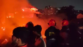রাজধানীর কড়াইল বস্তির আগুন নিয়ন্ত্রণে 