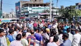 চট্টগ্রাম বন্দরমুখী সড়কে স্কপের অবরোধ শুরু