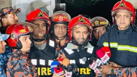 কড়াইল বস্তির ১৫০০ ঘর-বাড়ি আগুনে পুড়েছে: ফায়ার সার্ভিস