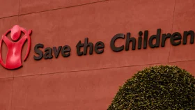 সিনিয়র মেডিকেল অফিসার নেবে ‘সেভ দ্য চিলড্রেন’