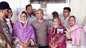 খালেদা জিয়ার খোঁজ নিতে এভারকেয়ারে স্বরাষ্ট্র উপদেষ্টা