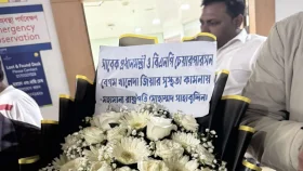 খালেদা জিয়ার সুস্থতা কামনা করে ফুল পাঠালেন রাষ্ট্রপতি