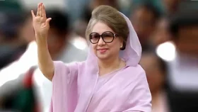 গৃহবধূ থেকে বাংলাদেশের ঐক্যের প্রতীক খালেদা জিয়া 