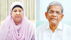 গভীর রাতে এভারকেয়ার হাসপাতালে মির্জা ফখরুল, দেননি কোনো বার্তা