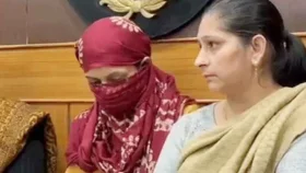 রূপে ঈর্ষান্বিত, নিজের সন্তানসহ ৪ শিশুকে হত্যা করলেন নারী