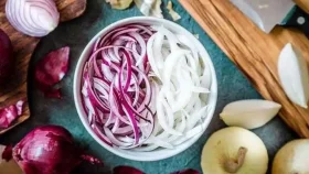 পেঁয়াজের বিকল্প হিসেবে যা ব্যবহার করতে পারেন