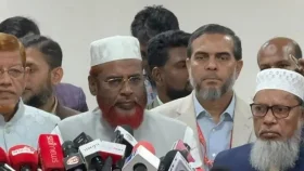 অবৈধ অস্ত্রধারীদের দ্রুত গ্রেপ্তার করতে হবে: গোলাম পরওয়ার 