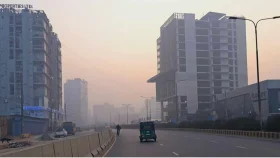 ঢাকায় কমছে তাপমাত্রা, বাড়ছে শীতের আমেজ