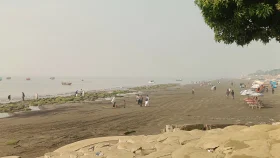 পর্যটক খরা কুয়াকাটার ব্যবসায়ীরা হতাশা