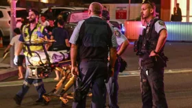 সিডনিতে বন্দুকধারীর হামলা, নিহত বেড়ে ১৬