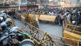 ভারতীয় দূতাবাস ঘেরাও কর্মসূচিতে পুলিশের বাধা