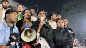 বাংলাদেশে ভারতের হস্তক্ষেপের প্রতিবাদে ঢাবিতে &lsquo;আজাদী&rsquo; বিক্ষোভ&nbsp;