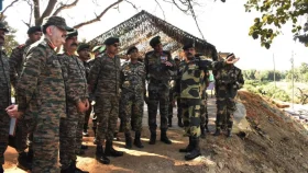 বাংলাদেশ সীমান্ত পরিদর্শনে ভারতের সেনা কর্মকর্তারা