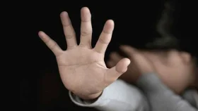 প্ল্যাটফর্ম থেকে তরুণীকে ট্রেনে তুলে ধর্ষণ, ভারতীয় সেনাসদস্য গ্রেপ্তার