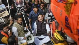 এবার কলকাতায়ও বাংলাদেশ হাইকমিশনের সামনে বিক্ষোভ&nbsp;