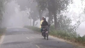 তেঁতুলিয়ায় তীব্র শীত, বিপর্যস্ত জনজীবন