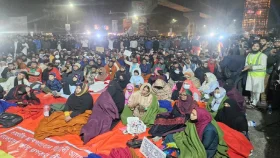 ওসমান হাদি হত্যার বিচার চেয়ে শাহবাগে রাতভর বিক্ষোভ