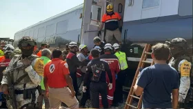 মেক্সিকোয় ট্রেন লাইনচ্যুত হয়ে নিহত ১৩