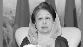 এক নজরে বেগম খালেদা জিয়া