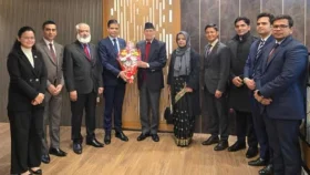 খালেদা জিয়ার প্রতি শেষ শ্রদ্ধা জানাতে ঢাকায় নেপালের পররাষ্ট্রমন্ত্রী