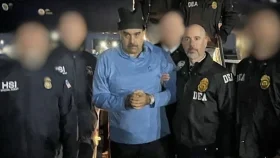 নিউইয়র্কের আদালতে তোলা হচ্ছে মাদুরোকে