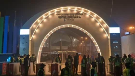 বাণিজ্য মেলায় যে কারণে দর্শনার্থীদের উপস্থিতি কম