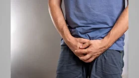 রাতে ঘুম ভেঙে প্রস্রাবের চাপ? জেনে নিন কারণ