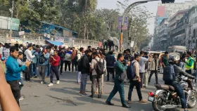 আজও সাইন্সল্যাব মোড়ে শিক্ষার্থীদের অবরোধ