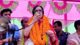 দল থেকে ফোন করে বলে &lsquo;মন্ত্রিত্ব দেবো, আসন ছেড়ে দিন&rsquo;