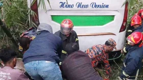 মাদারীপুরে বাস-ইজিবাইক সংঘর্ষে নিহত ৬