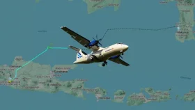 ইন্দোনেশিয়ায় ১১ আরোহীসহ বিমান নিখোঁজ