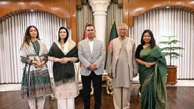 প্রধান উপদেষ্টাকে ফুলের তোড়া পাঠিয়ে তারেক রহমানের শুভেচ্ছা&nbsp;